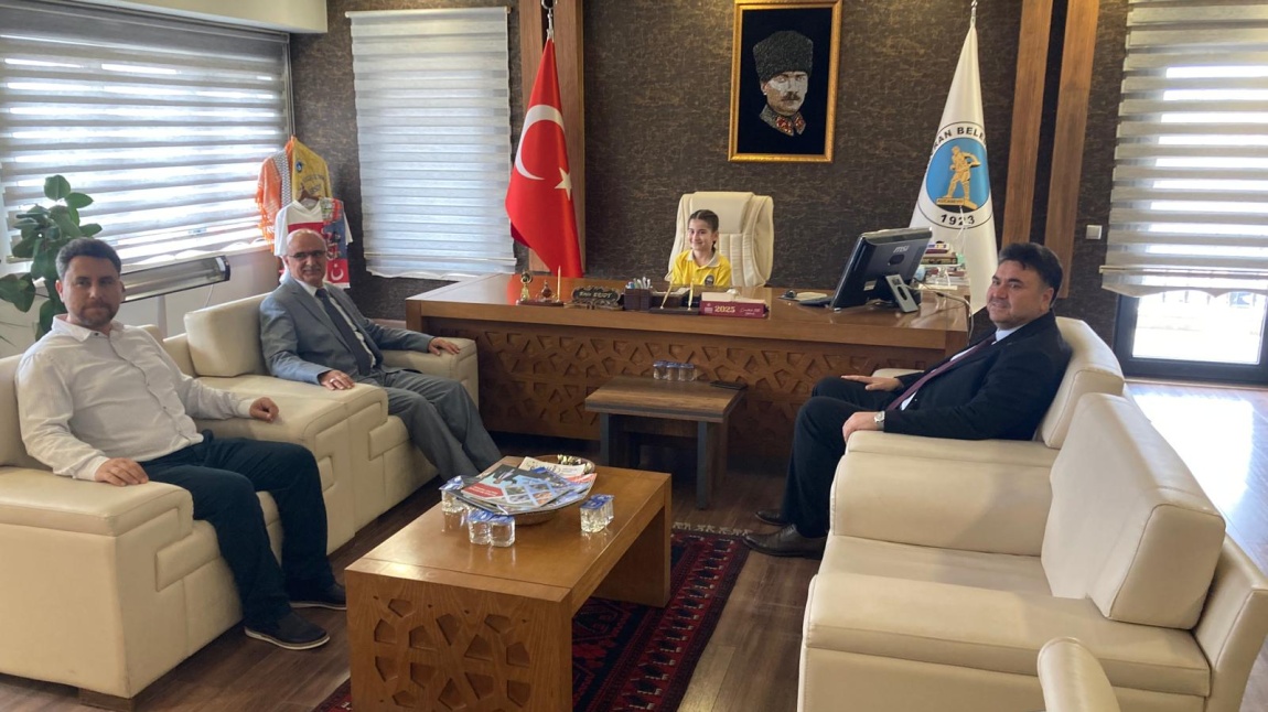 ÖĞRENCİMİZİN TEMSİLİ BAŞKANLIK GÖREVİ